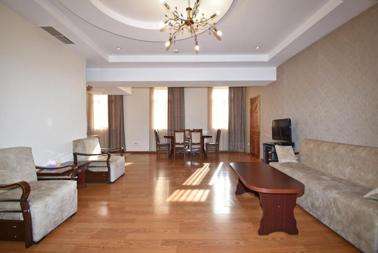 Abovyan Street 16, Apartment No 24 Erevan Exterior foto